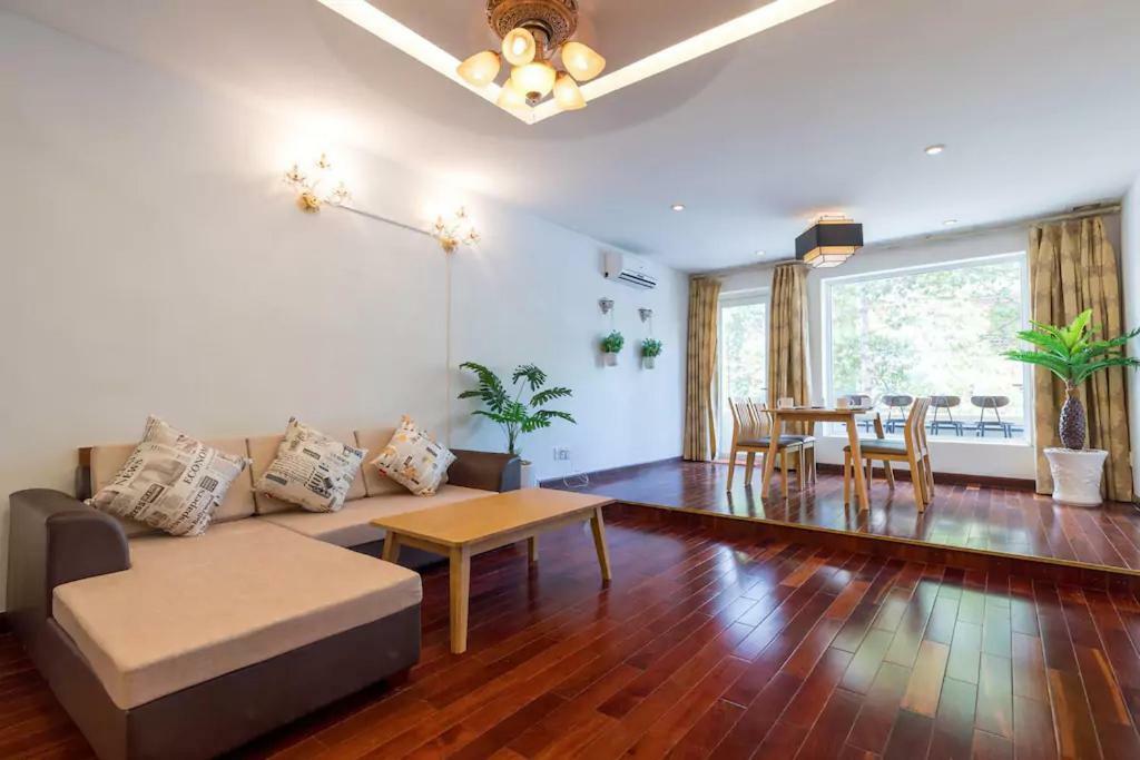The Wooden Apartments - In The Heart Of Ben Thanh โฮจิมินห์ซิตี้ ภายนอก รูปภาพ